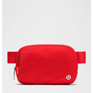 NEW Lululemon Everywhere Belt Bag True Red